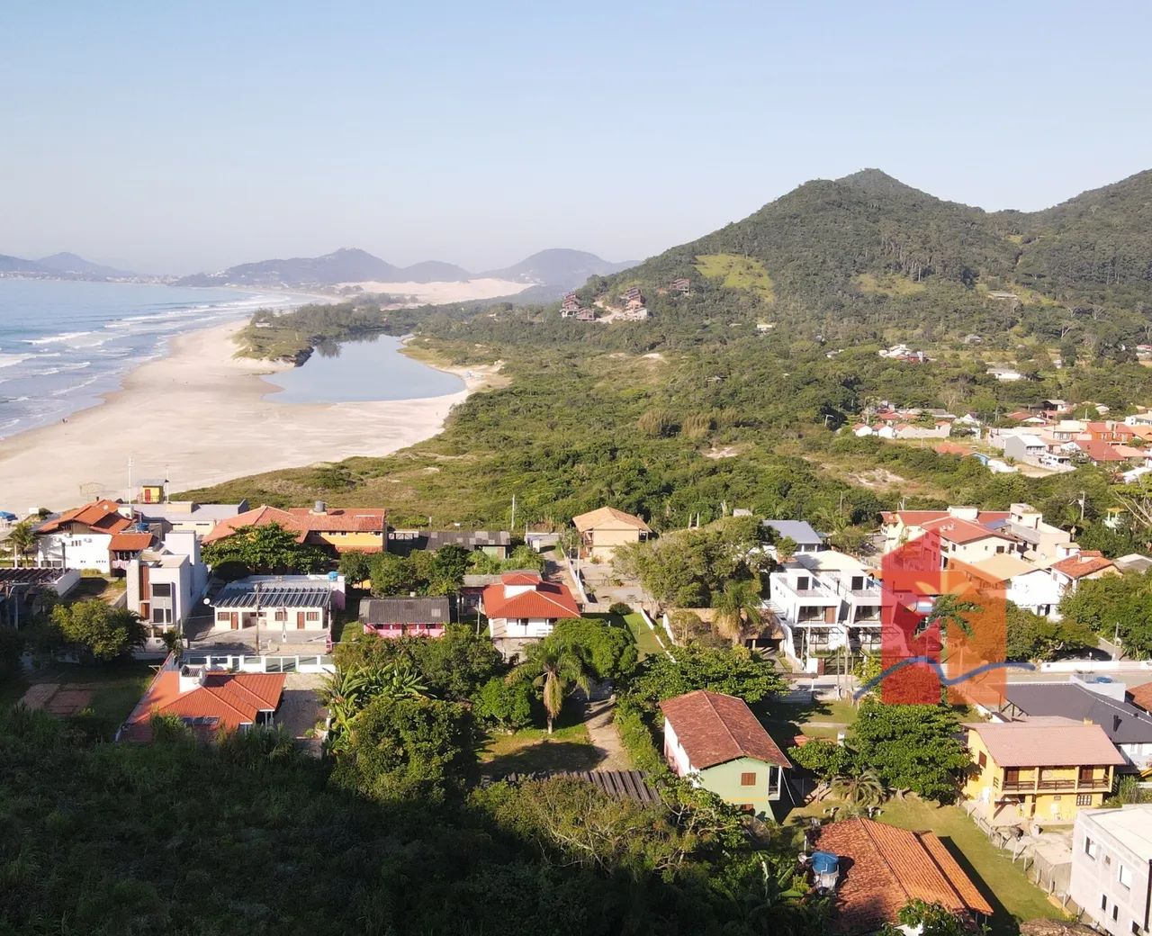 Casa com Vista Panorâmica para o Mar e Lagoa  Praia do Siriú, Garopaba/SC - Foto 5