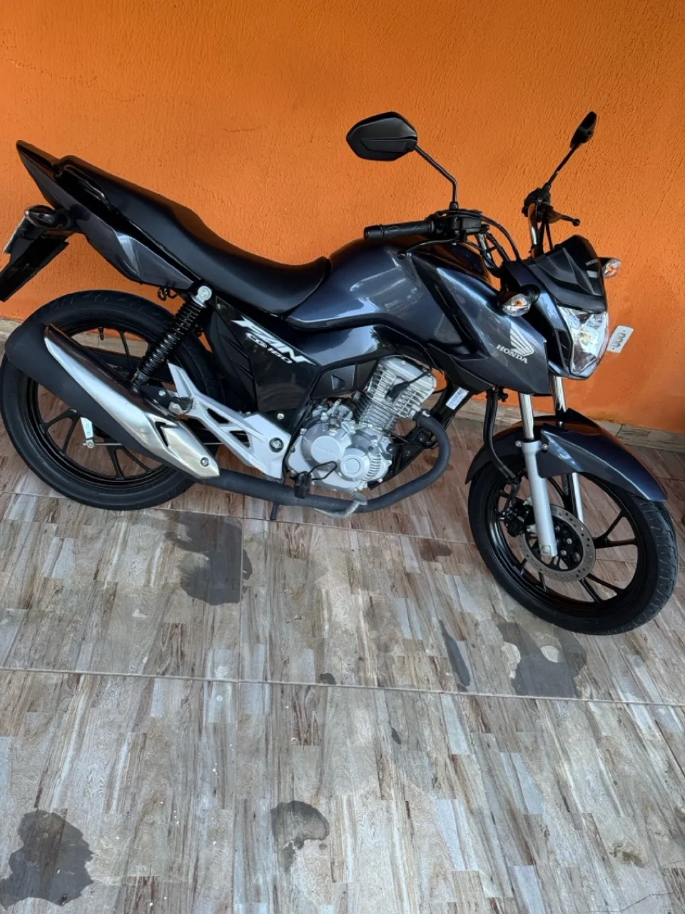FAN 160 2024 COM APENAS 1600KM
