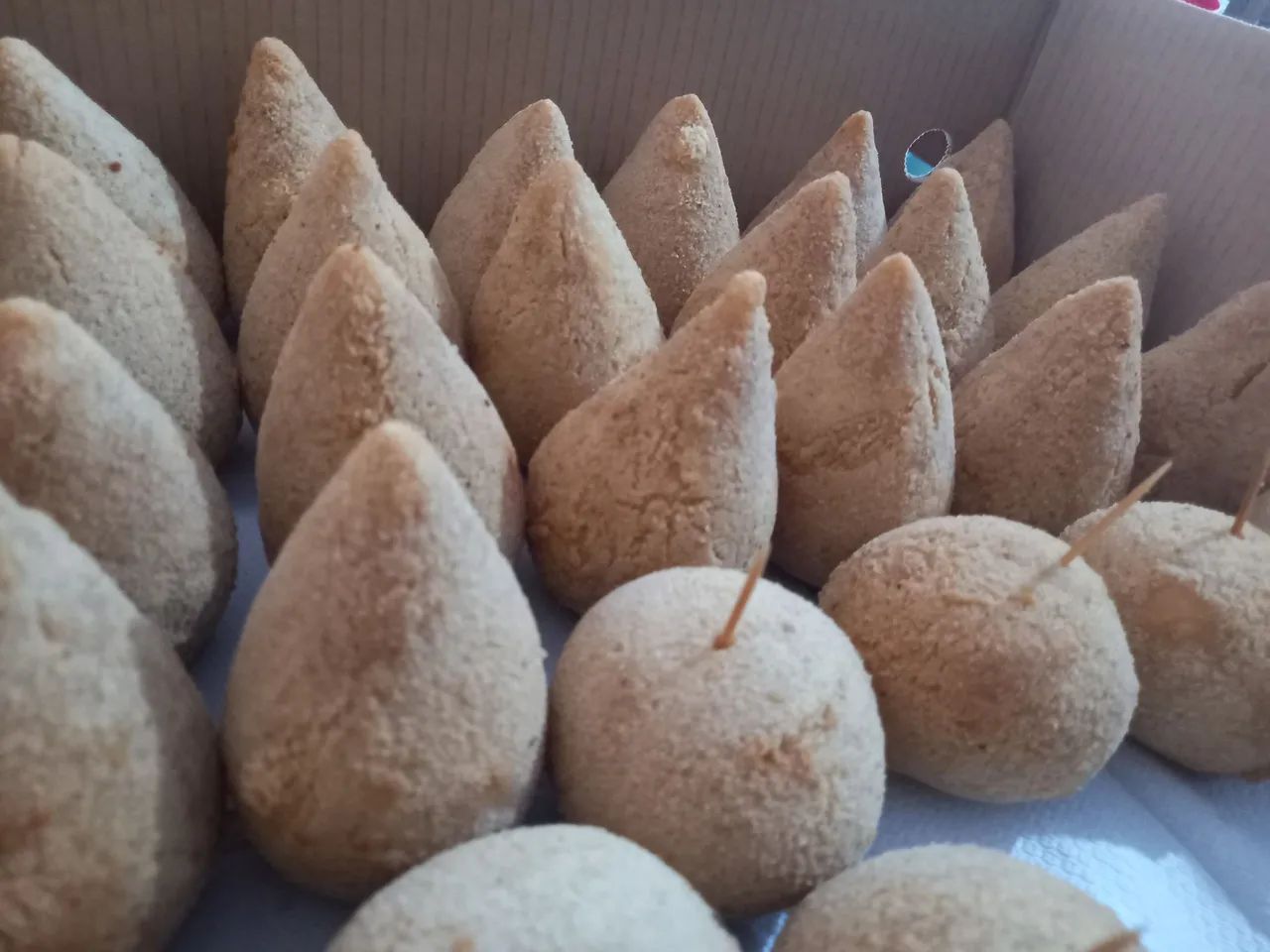 Coxinhas gourmet massa com macaxeira de 150g - Foto 2