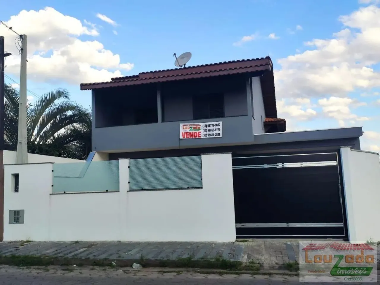 Sobrado para Locação em Peruíbe, Centro, 5 dormitórios, 1 suíte, 1 banheiro, 4 vagas