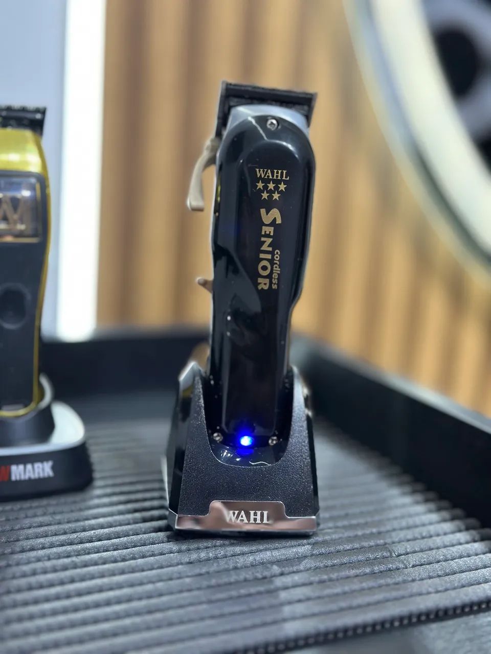 Base carregadoras Original Wahl Premium e Jrl 2020C