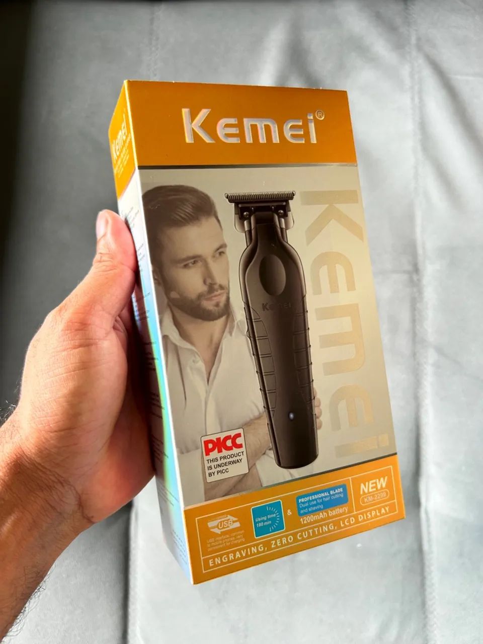 Máquina barbear Kemei 