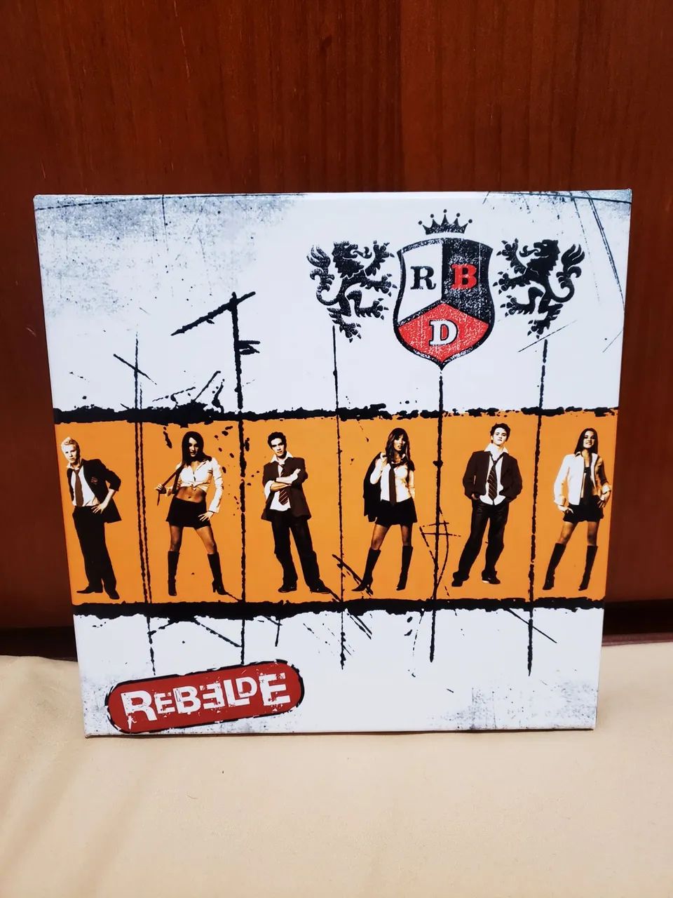 Fan Box - Rebelde Espanhol