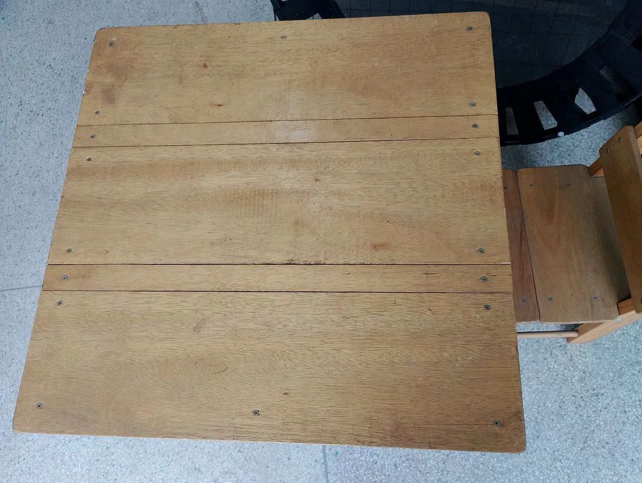 Mesa infantil reforçada com uma cadeira  - Foto 3