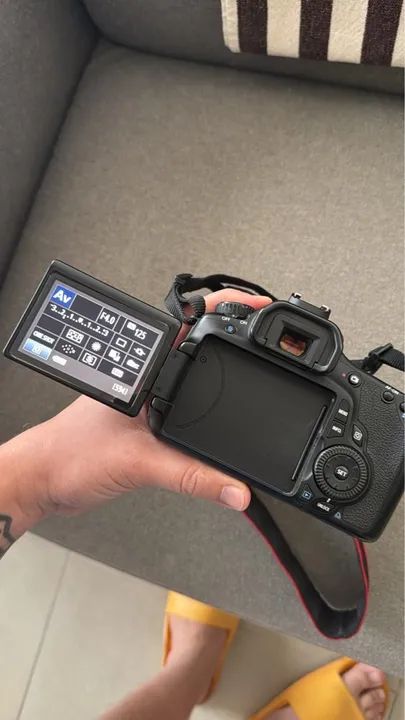 Canon 60D DSLR com lente 50mm 1.8  - Foto 2