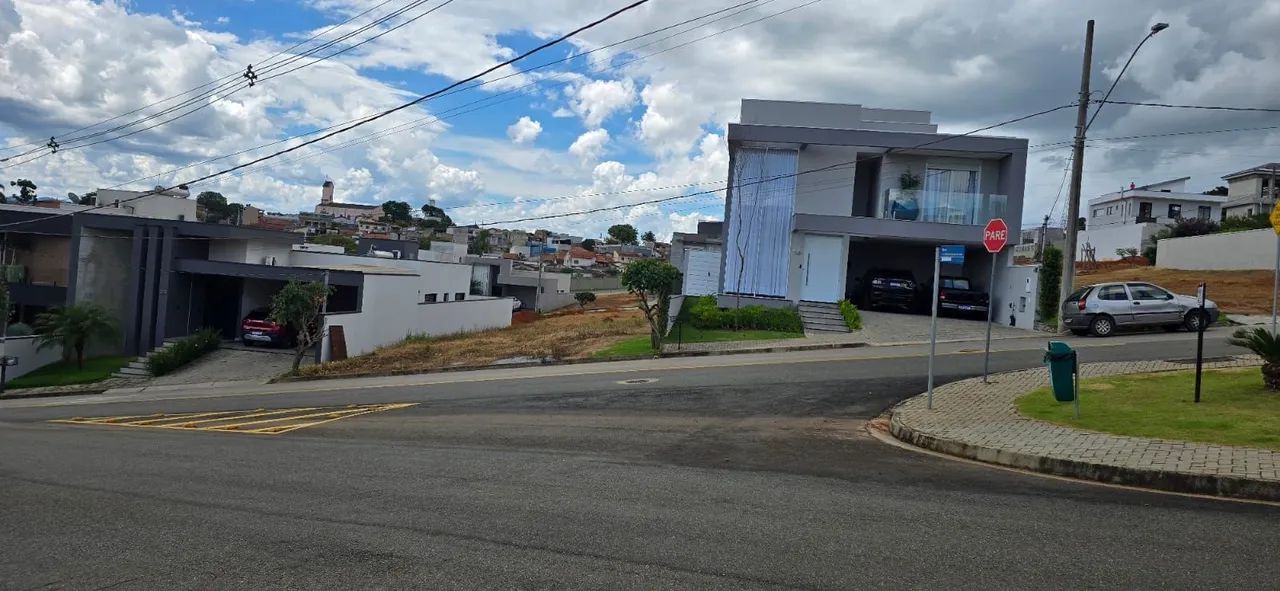 Terreno em condomínio fechado las palmas 