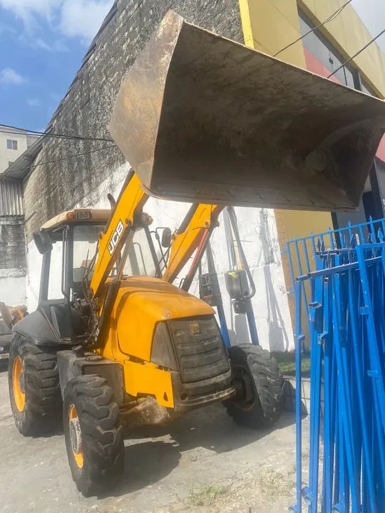RETROSCAVADEIRA JCB  - Foto 2