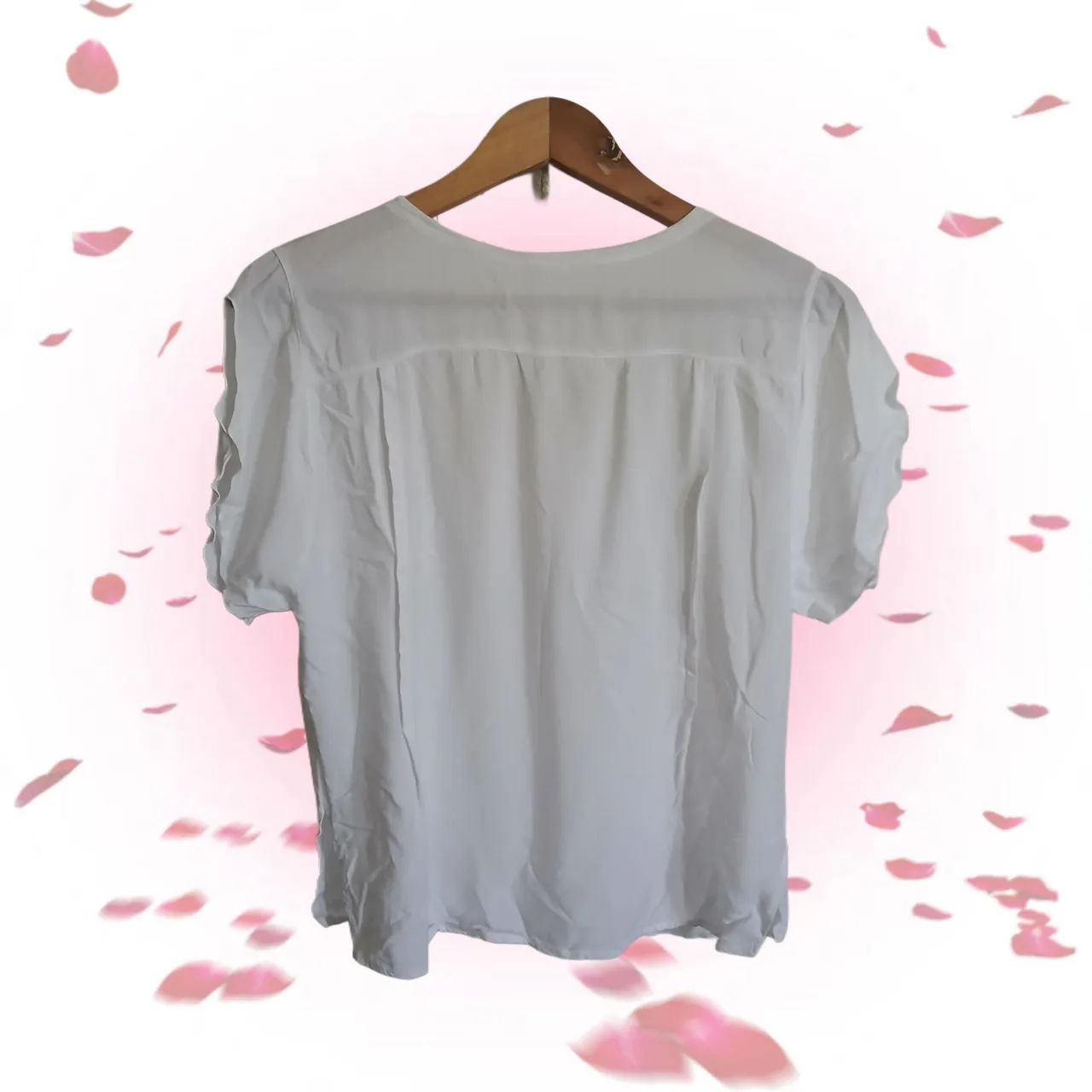 Blusa com flores bordadas - Foto 2