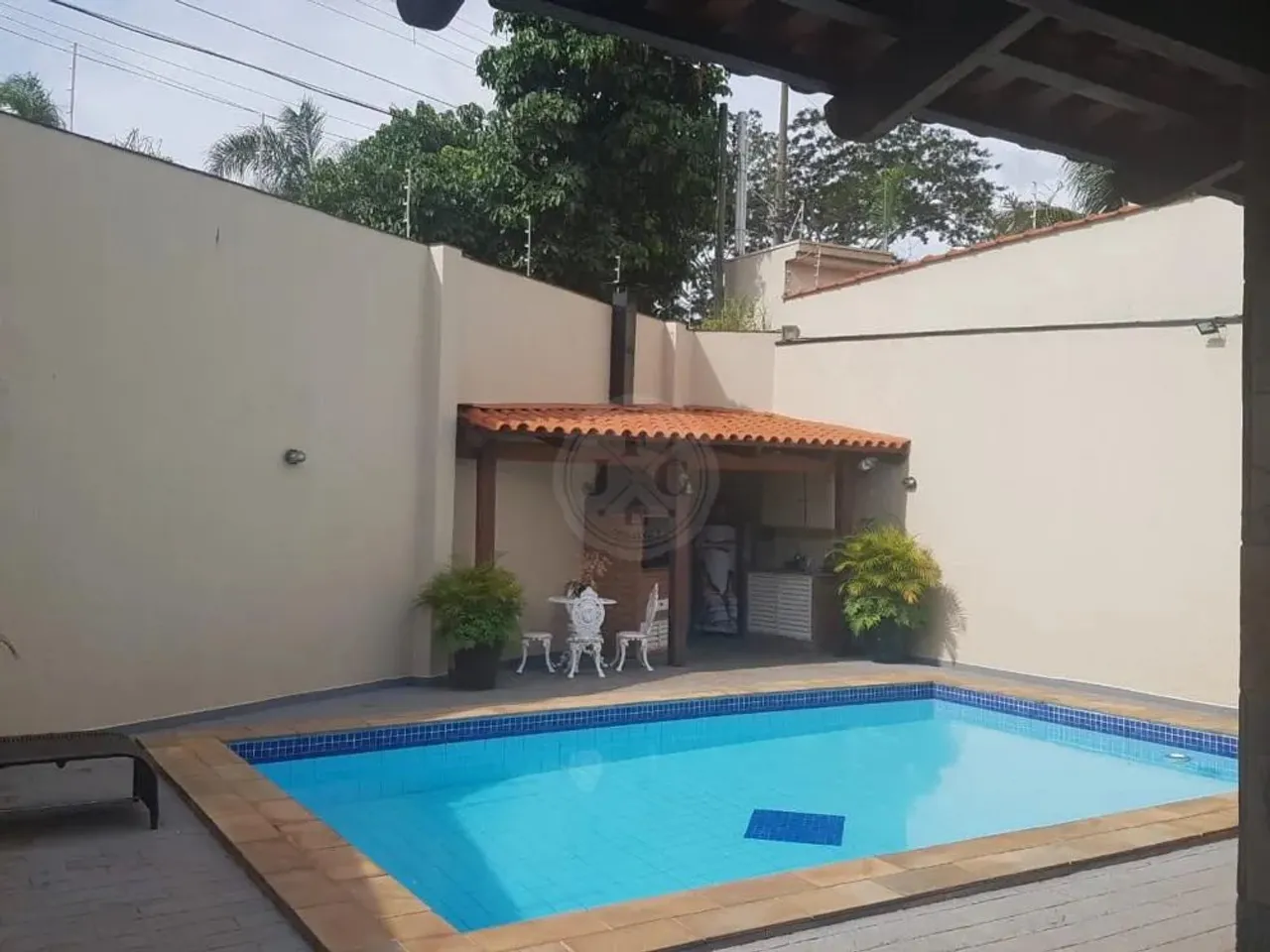 Casa - 3 Dormitórios - Locação - Ribeirania