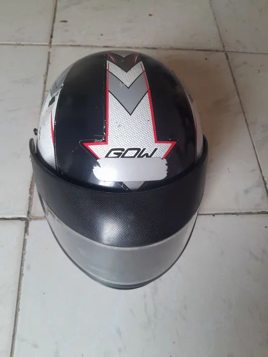 Capacete da Gow