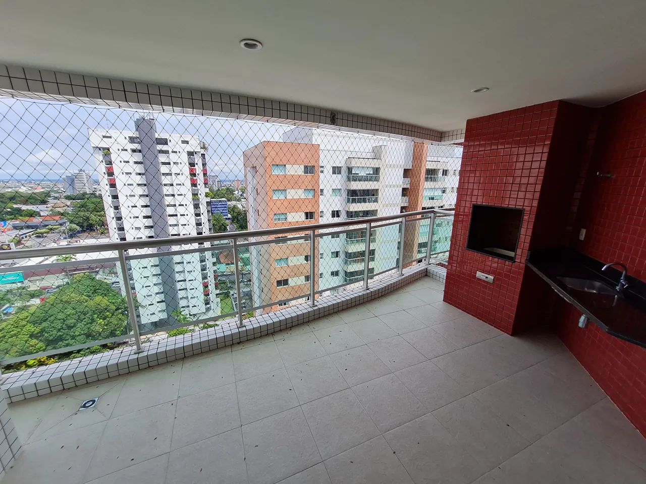 Apartamento alto padrão no condomínio Privilege.