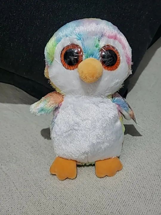 Pinguim de Pelúcia Colorido - Foto 2