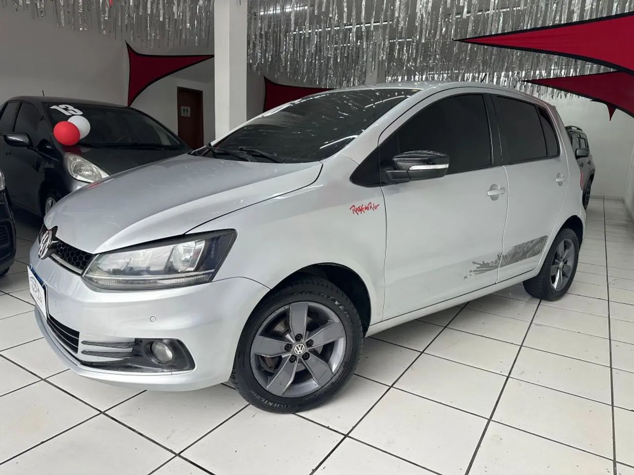 Volkswagen Fox 1.6 Rock In Rio Total Flex 5p 2016 - Foto 3