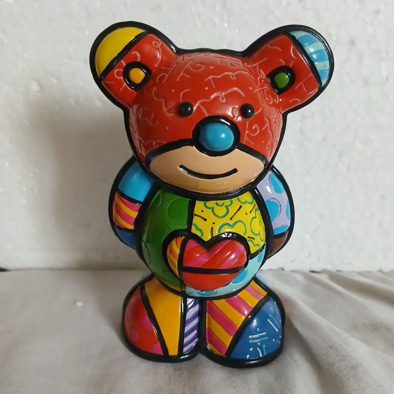 Estatueta Romero Britto 