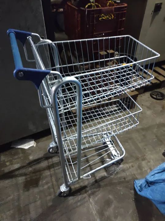 Carrinho de compras dois andares