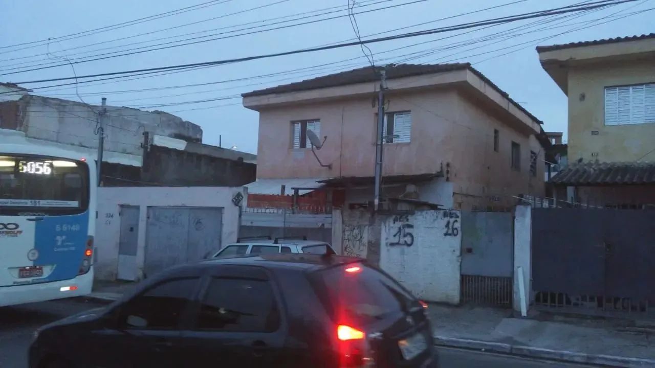 Casa de 3 côm, sem depósito, perto da estaç. de trem Grajaú - Foto 2
