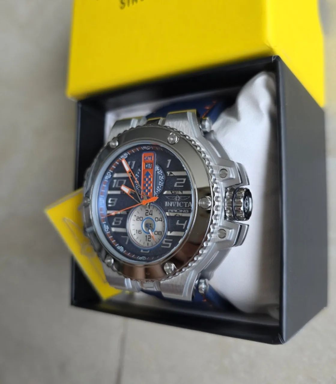 Relógio Invicta 47378 Racing Downforce Azul, prata e laranja
