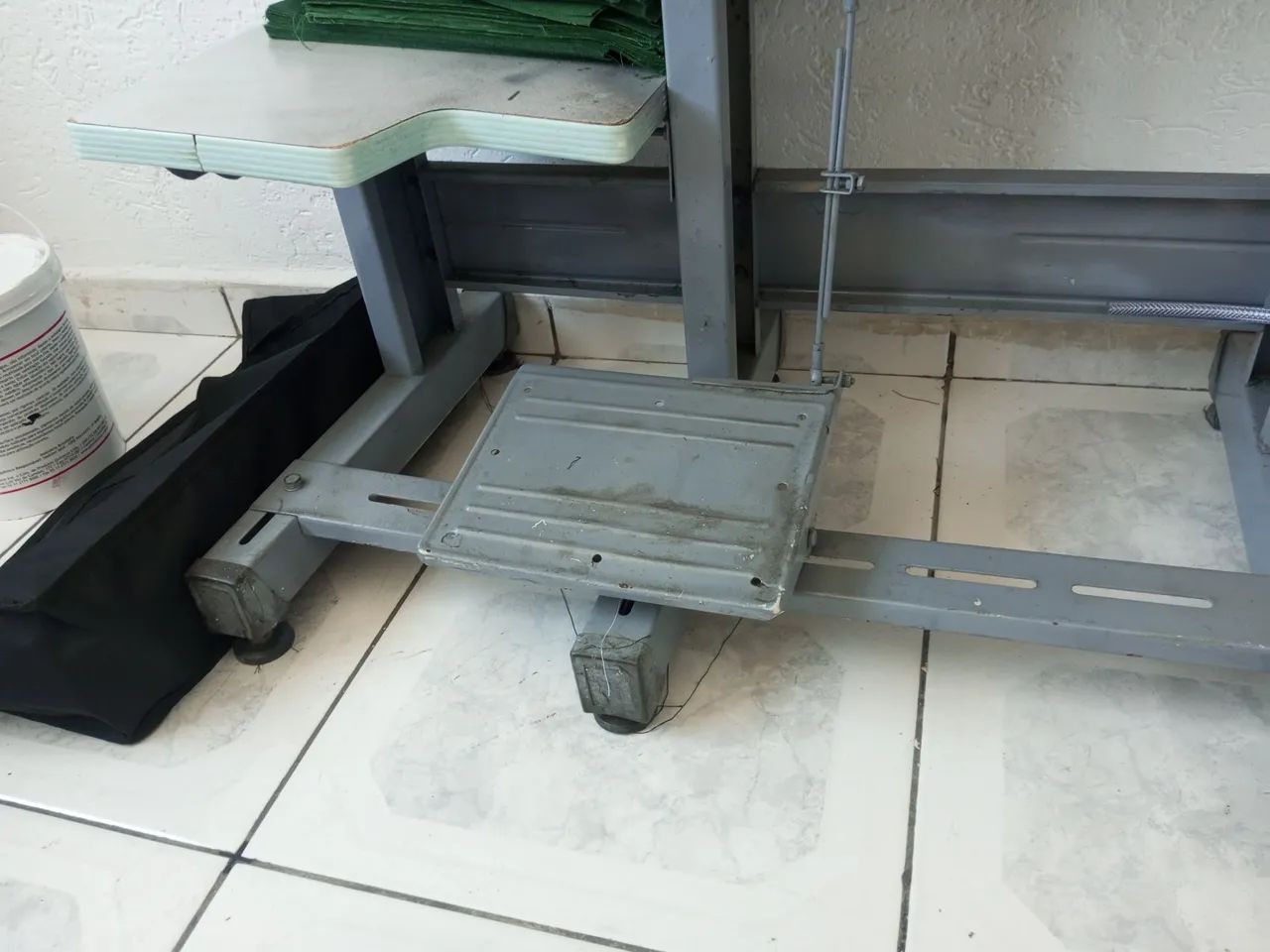 Máquina fechadeira transporte triplo caixa grande  - Foto 4