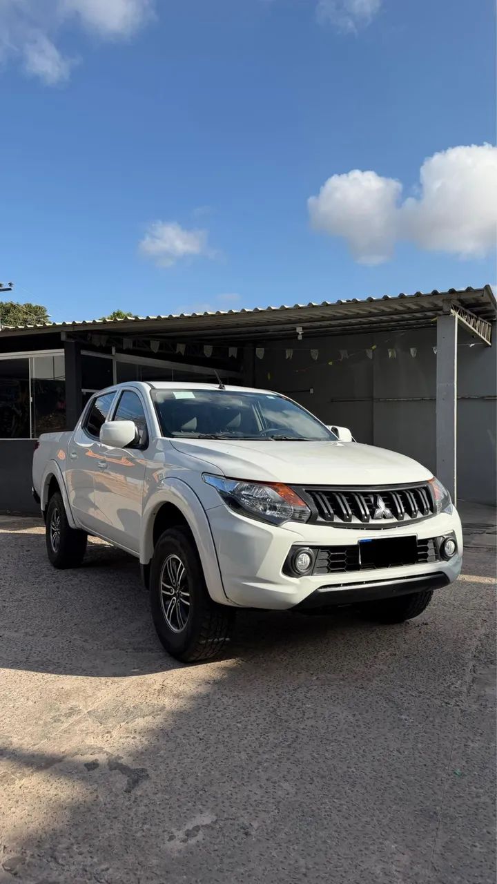Mitsubishi L200 2023