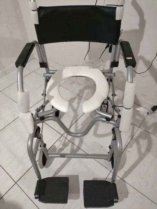 Cadeira de Banho dobrável para Idosos - Nova