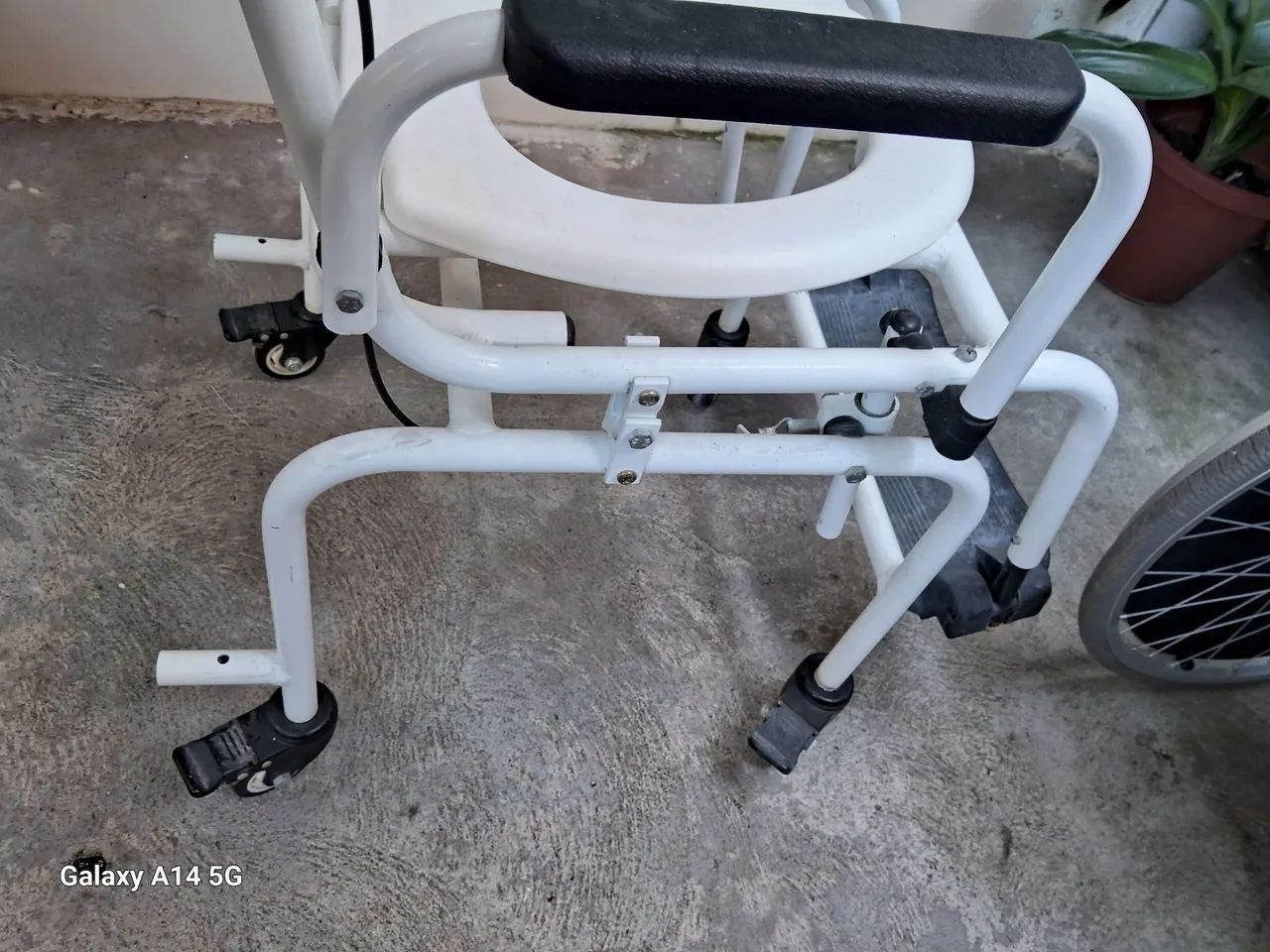 BATH CHAIR FOR ELDERLY64169232496387122