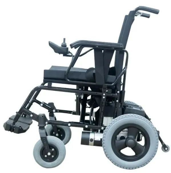 Cadeira de Rodas Freedom Compact 13 - nova - Foto 3