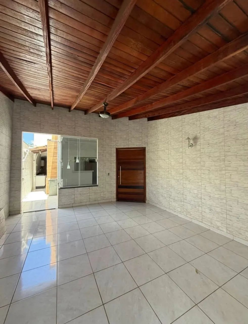 10- CASA NO RECANTO VINHAIS 