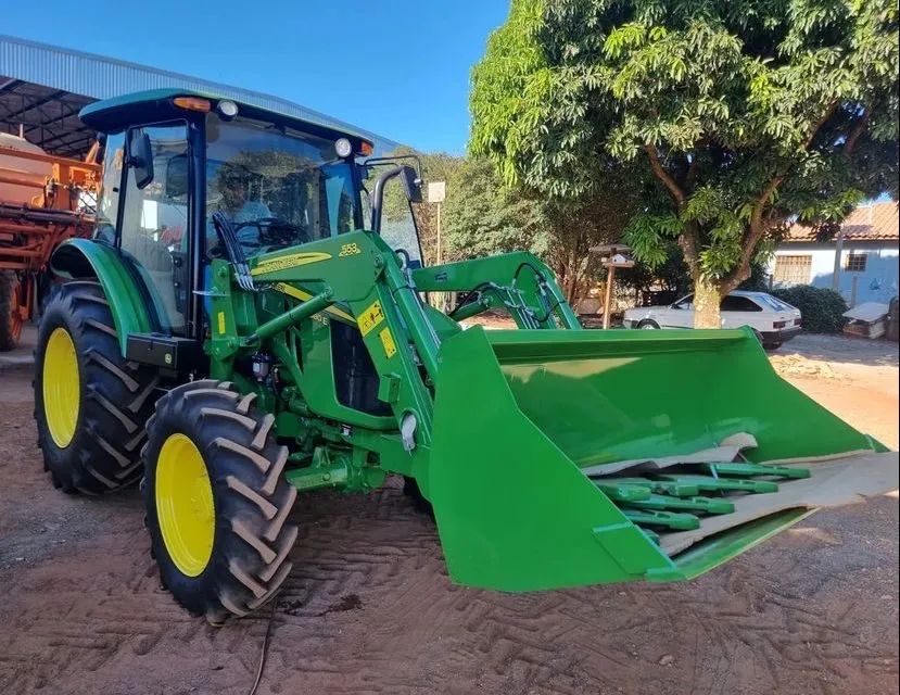 Trator John Deere 5080 80cv com Concha 