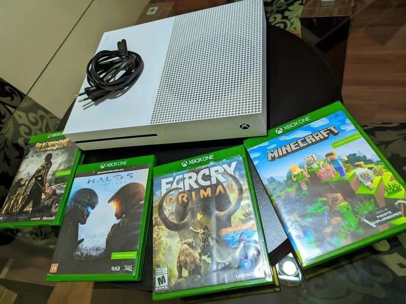 Xbox One S 1Tera.    800 PRA SAIR AGORA!