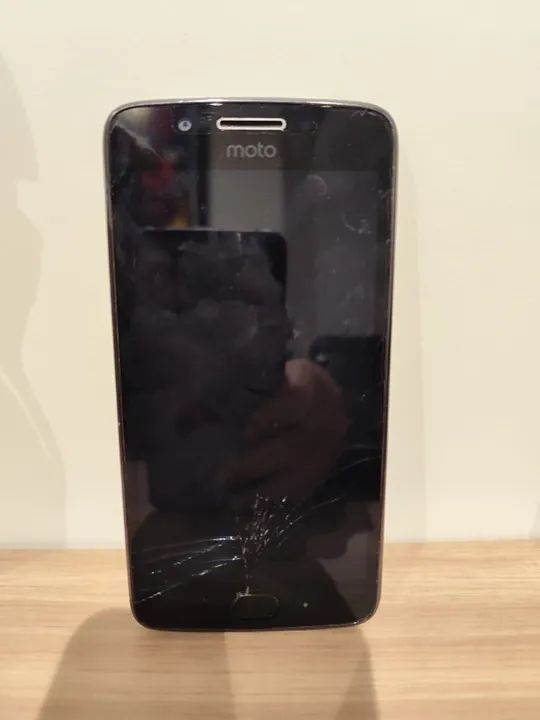 Celular Moto G5 (retirada de peças) - Foto 2