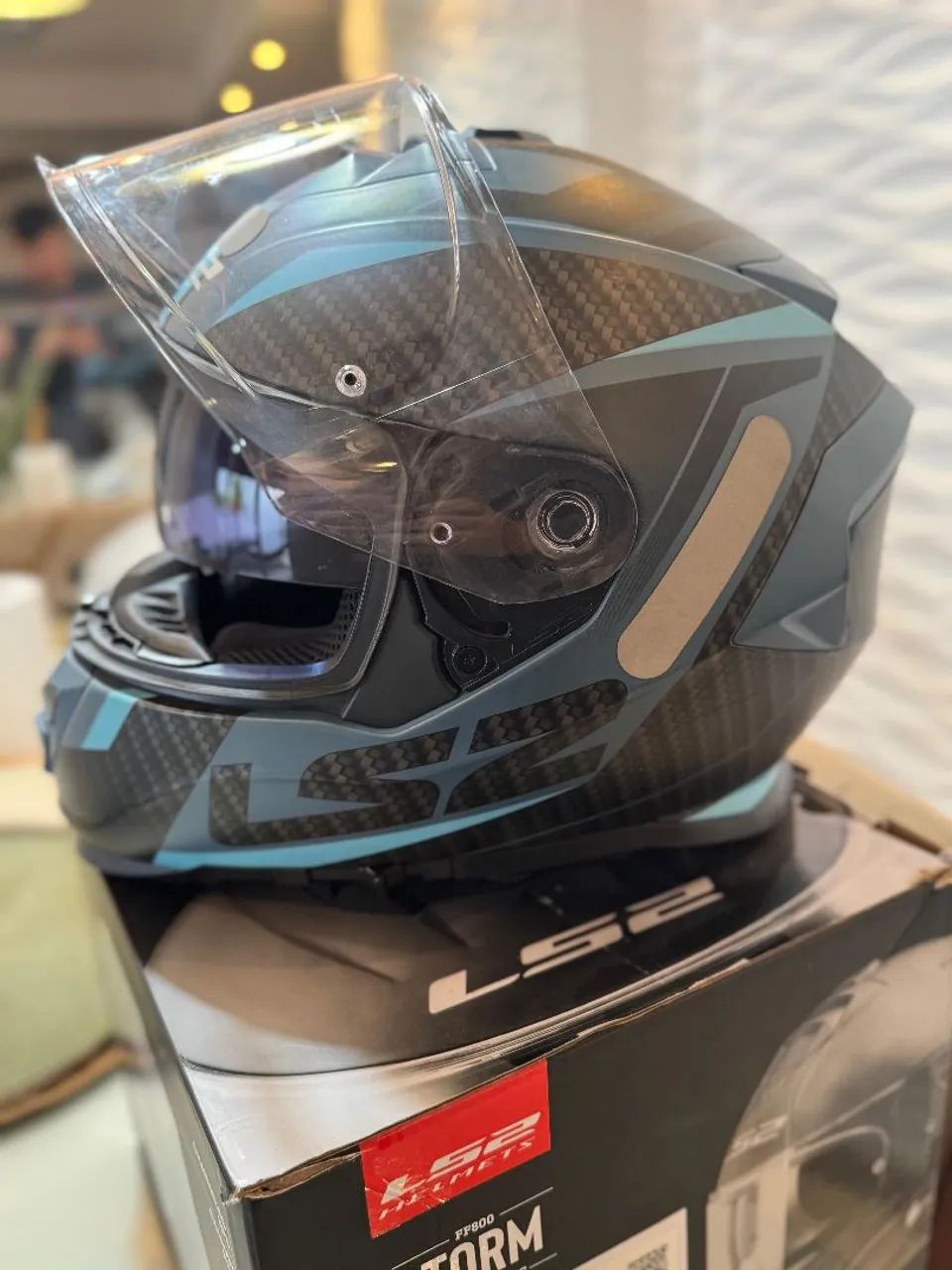 Capacete de Moto LS2 FF800 Storm Carbon - Design Moderno - Foto 3