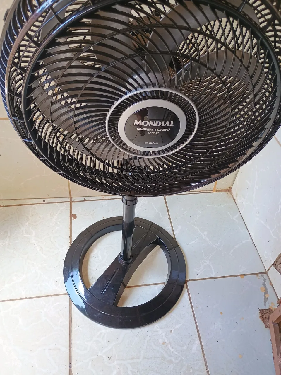 VENTILADOR MONDIAL 2 MESES DE USO