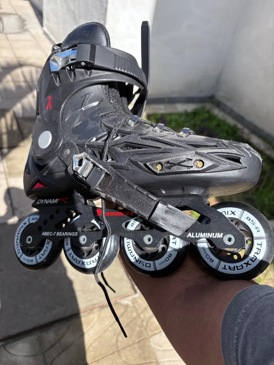 Patins Dynamix Preto V2 - 80mm ABEC-7