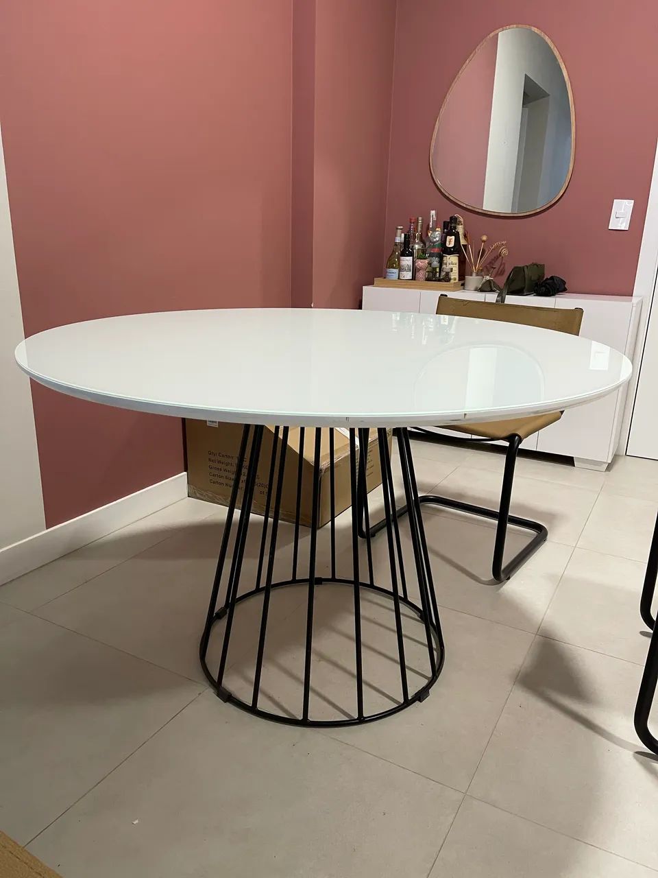 Mesa redonda 1,20m tampo de vidro