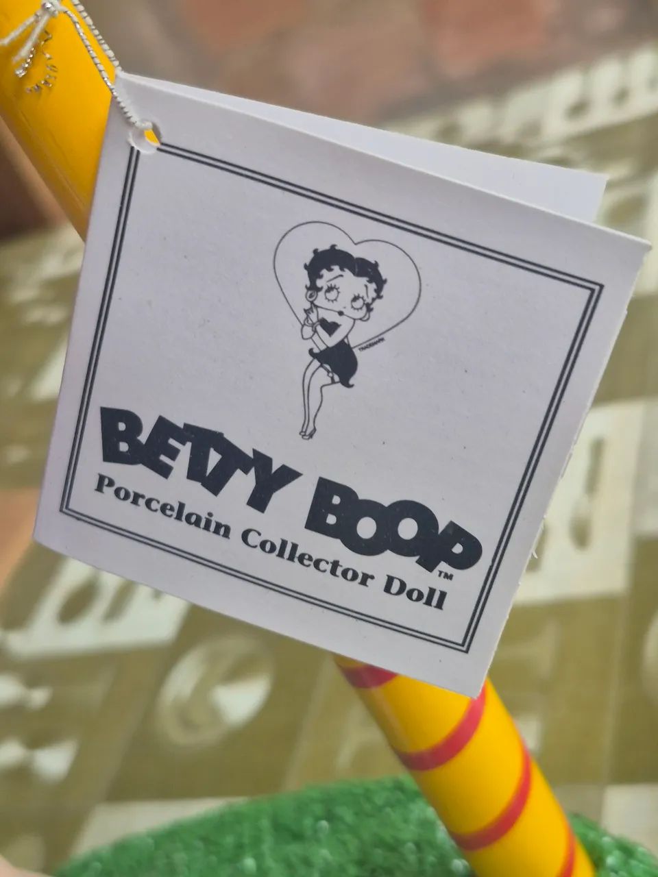 boneca betty boop líder de torcida danbury mint - Foto 3