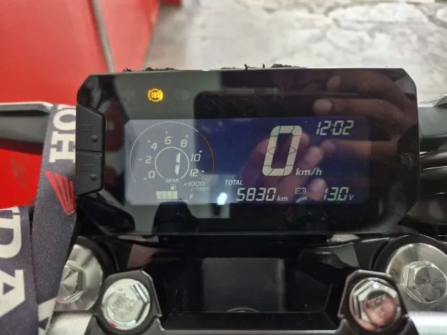 CB 300f Twister  - Foto 4