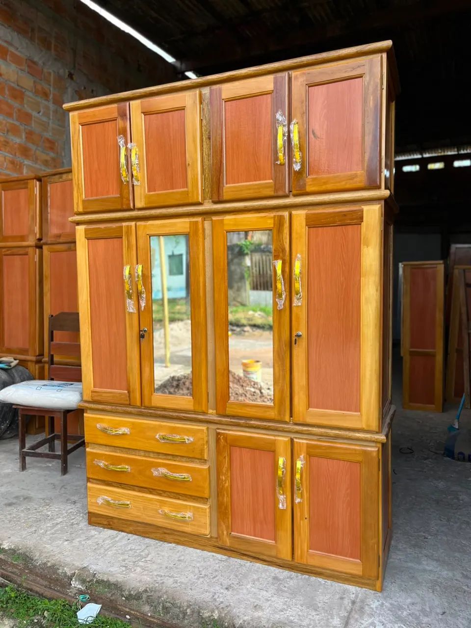 Guarda roupa de casal 4 portas 