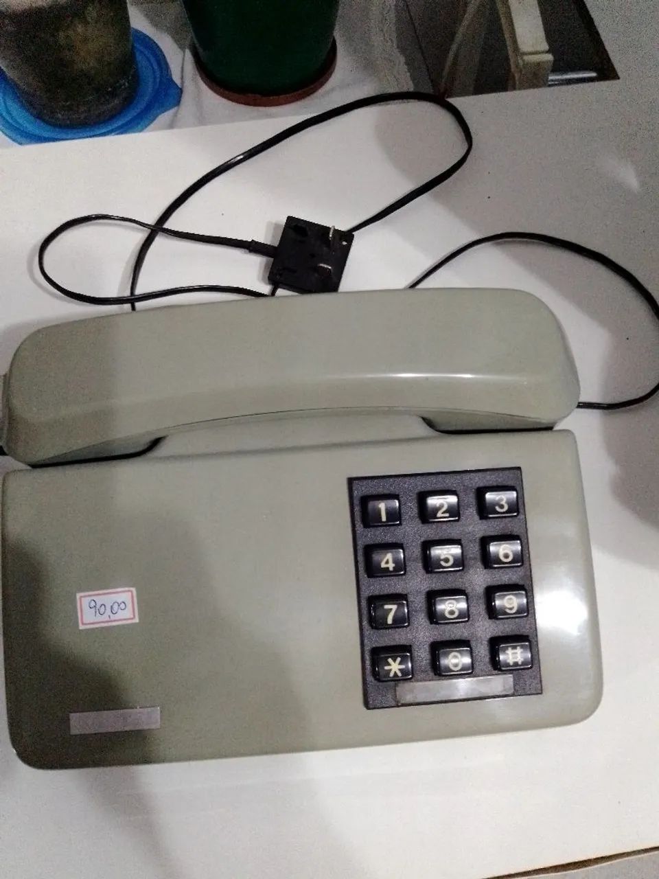 Telefone de tecla antigo 