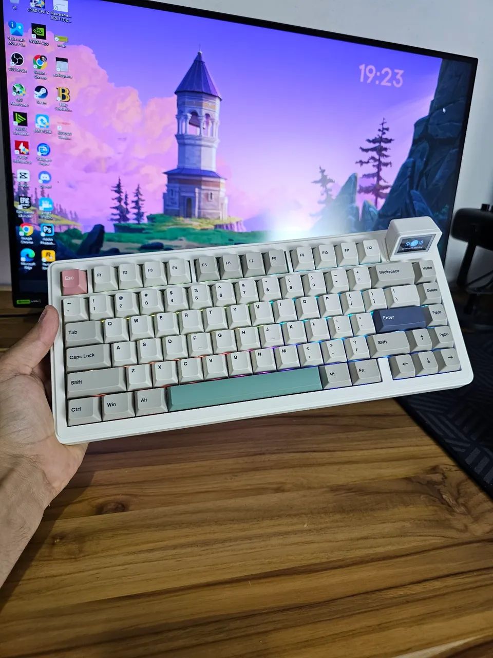 Gaming Keyboard with Display | Epomaker RT82