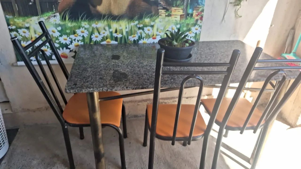 Vende Mesa com Cadeira - Foto 2