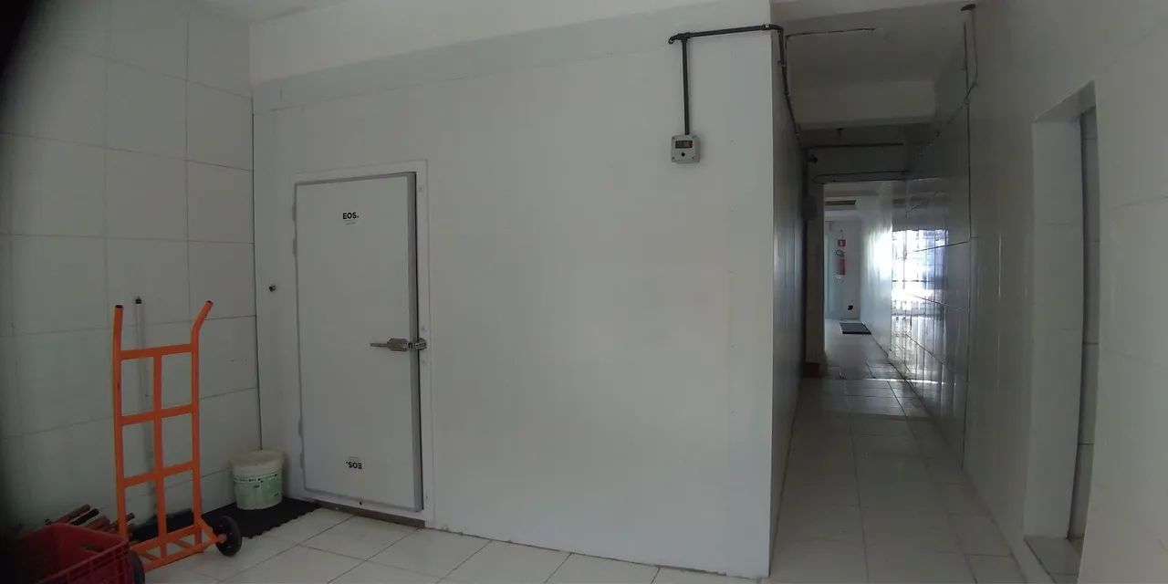 Vendo câmara fria - Congela e resfria.