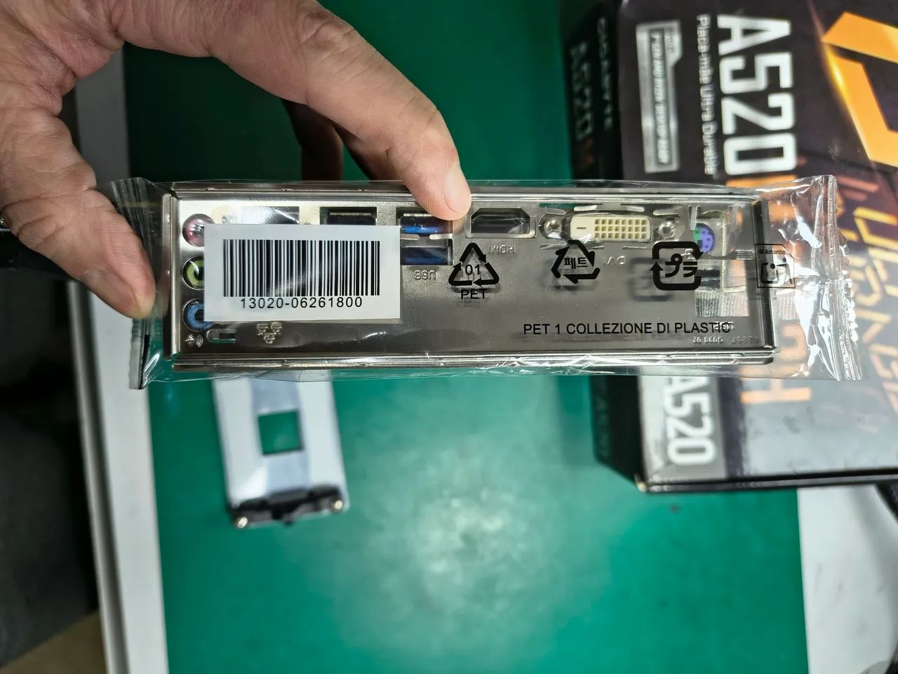 GIGABYTE B450M DS3H V2 - Foto 5