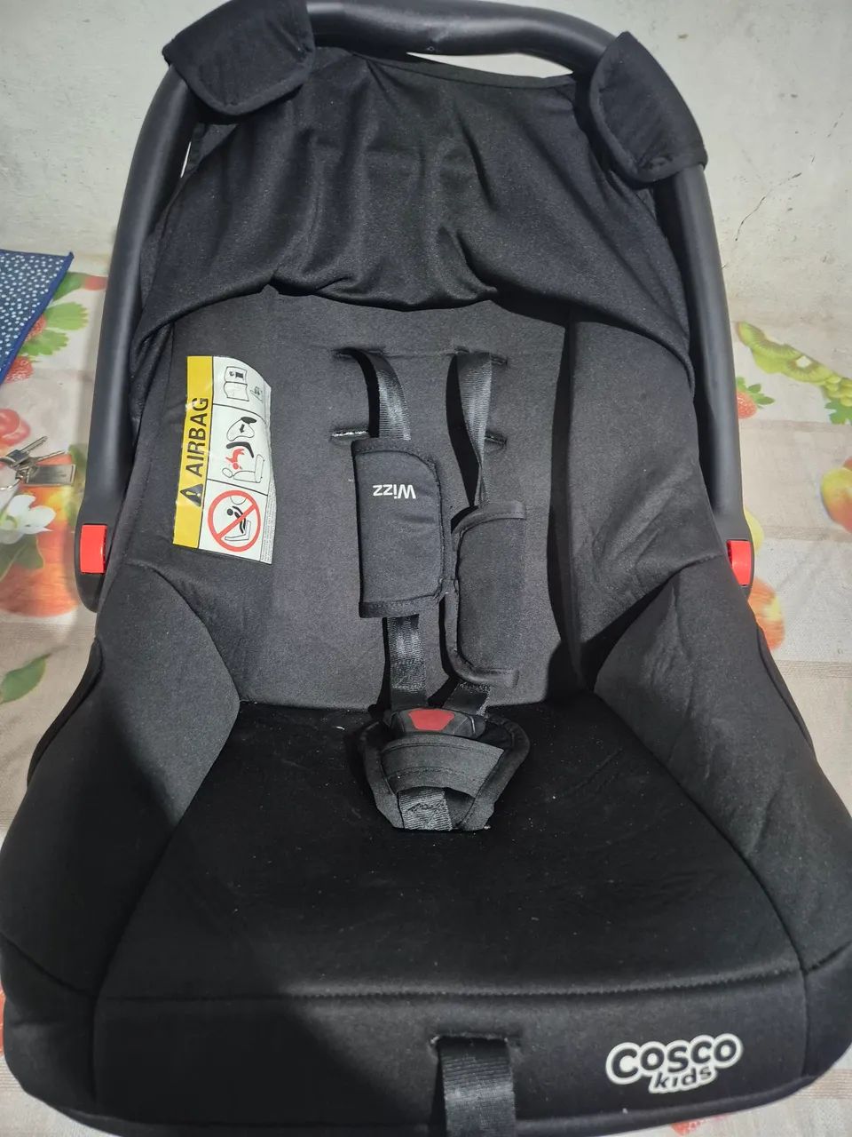 Vendo: bebê conforto e carrinho de bebê 
