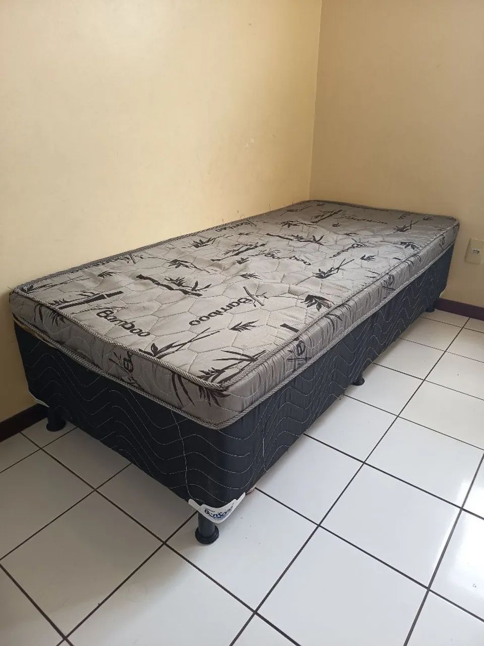 Cama de solteiro Bonsono