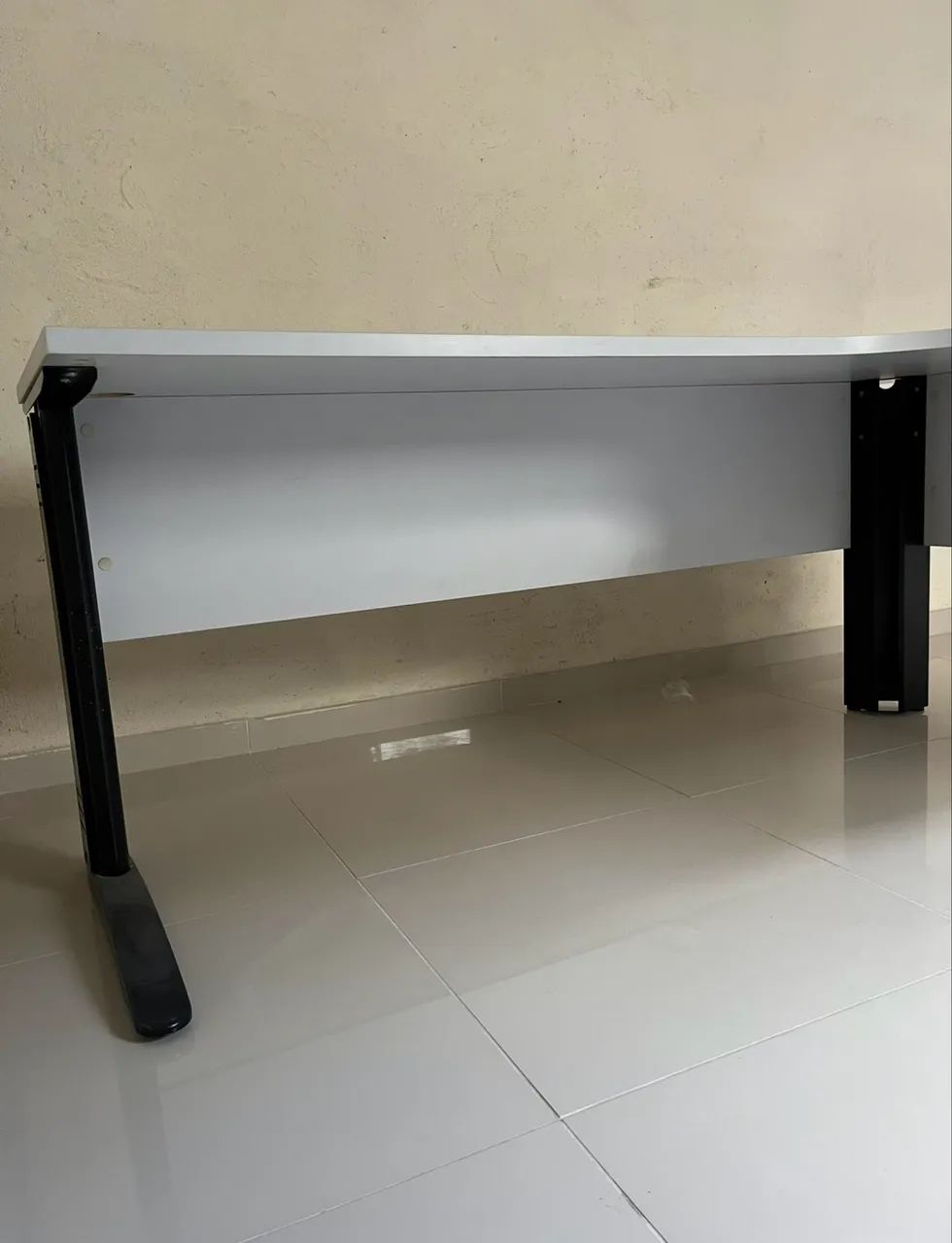 Mesa de escritório em L - Foto 3
