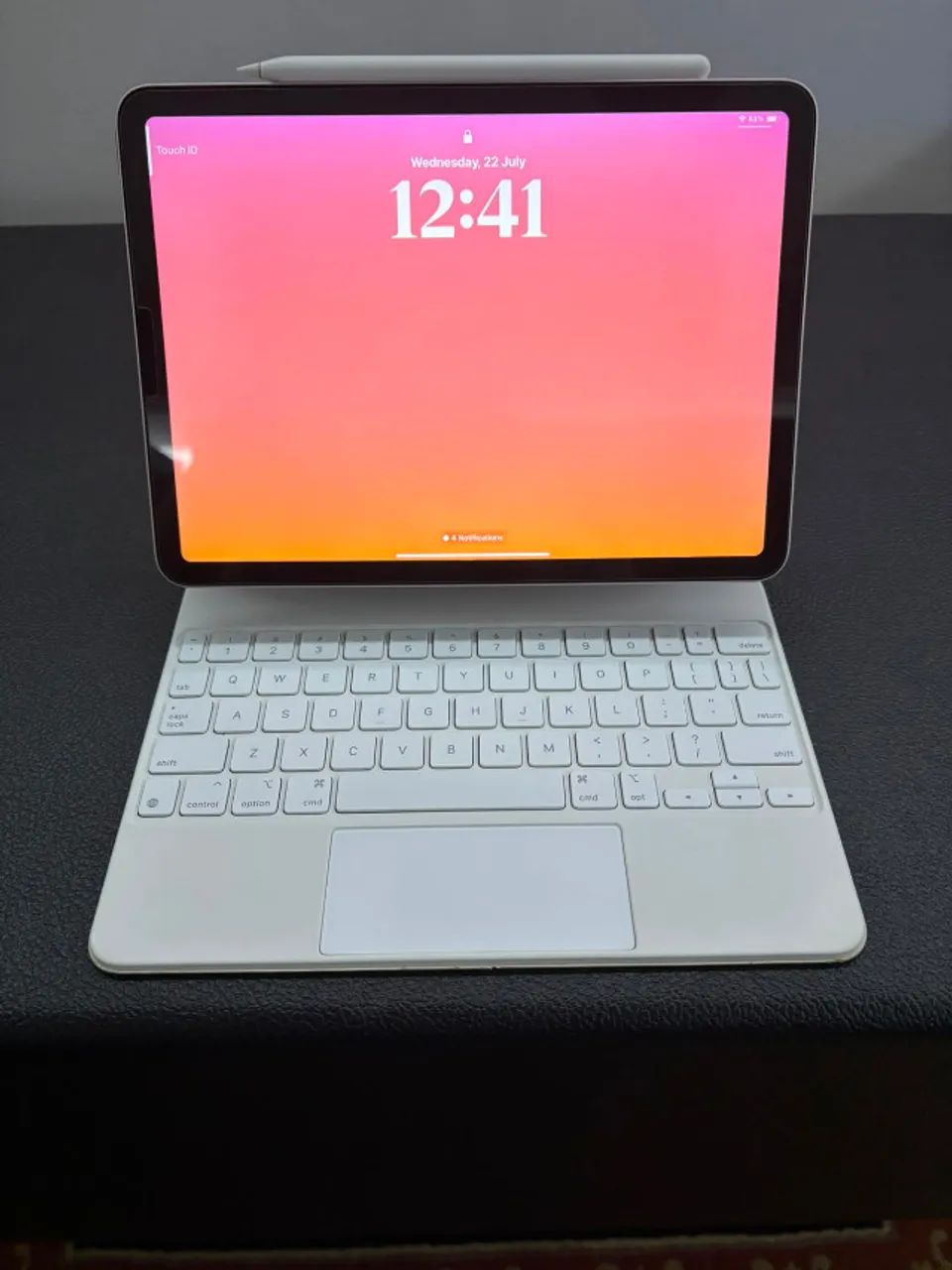 iPad Air 5ª Geração (M1) 64GB Rosa + Magic Keyboard + Apple Pencil Original