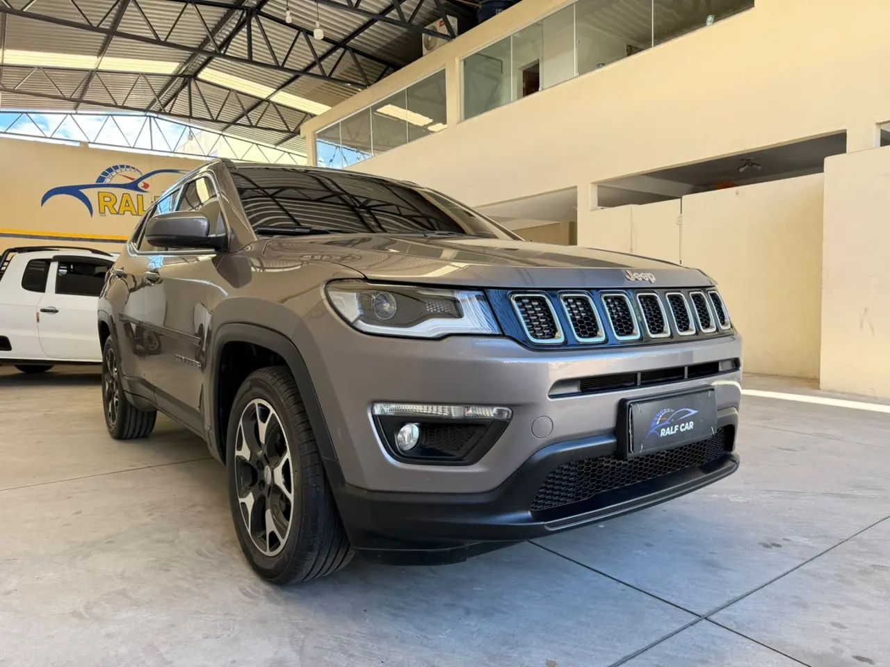 Jeep Compass Longitude 2.0 4X2 Flex 16V Aut. 2019 - Foto 4
