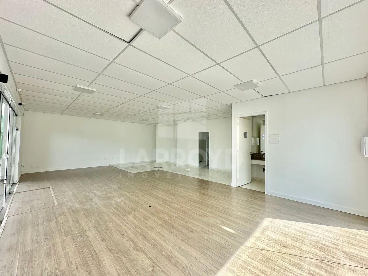 Sala Comercial Térrea para Alugar Próxima à Pró Vida - Foto 5
