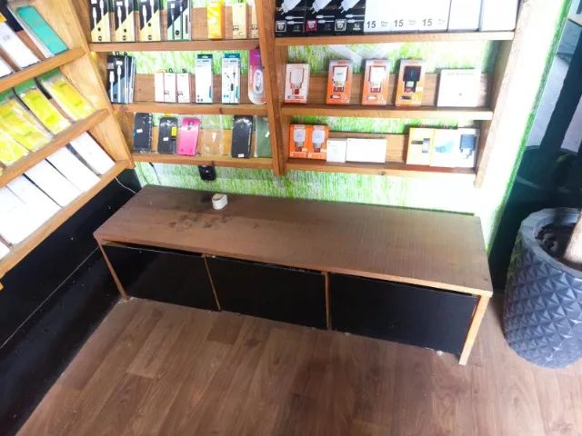 VENDO LOJA DE CELULAR COM ASSISTÊNCIA LOJA COMPLETA - Foto 3