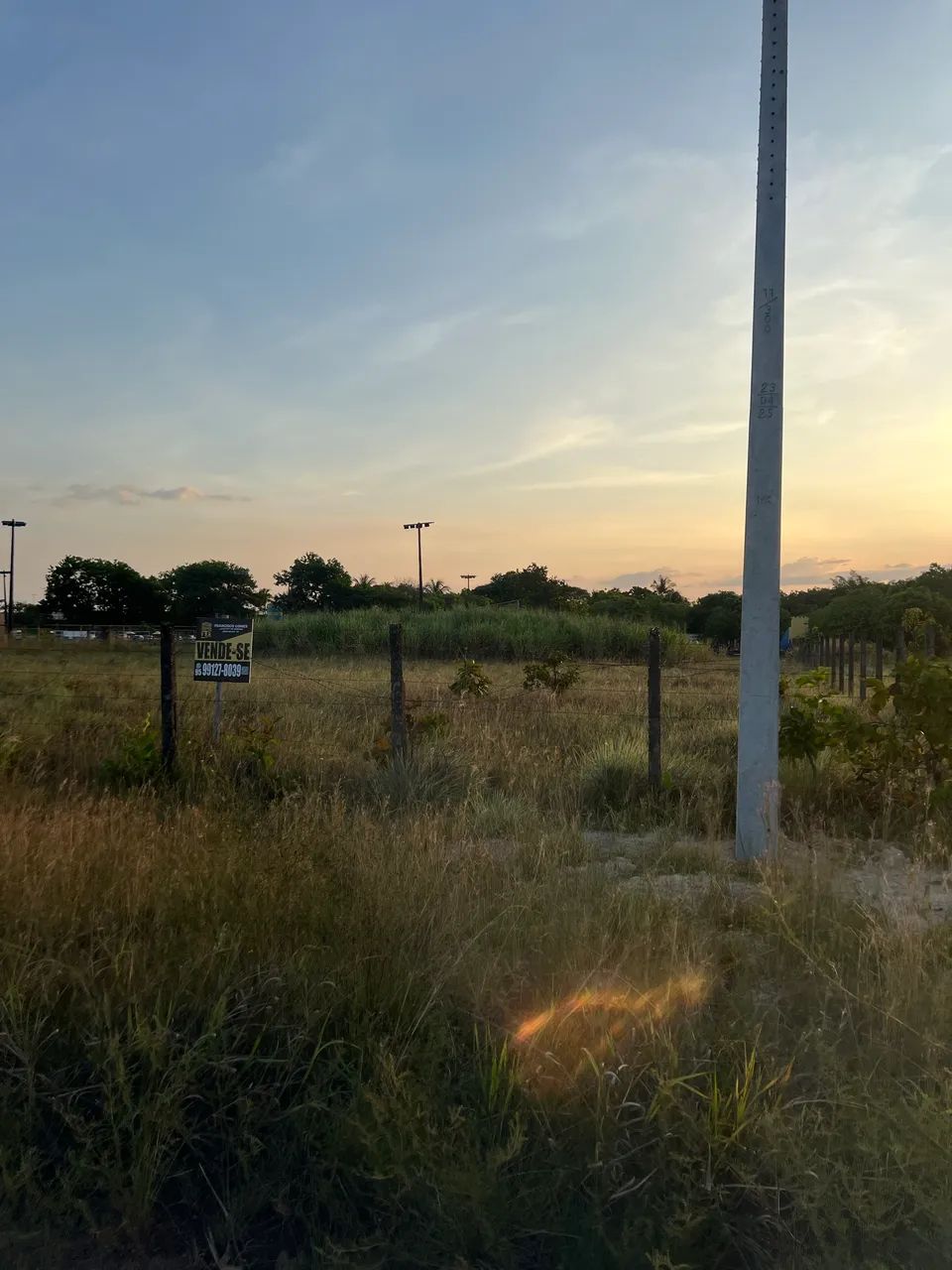 Terreno com excelente metragem,localização privilegiada e precinho espetacular. - Foto 3